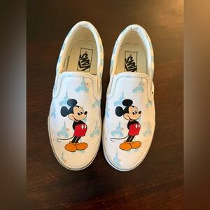 EUC Walt Disney World x Vans Slip On Park Exclusive